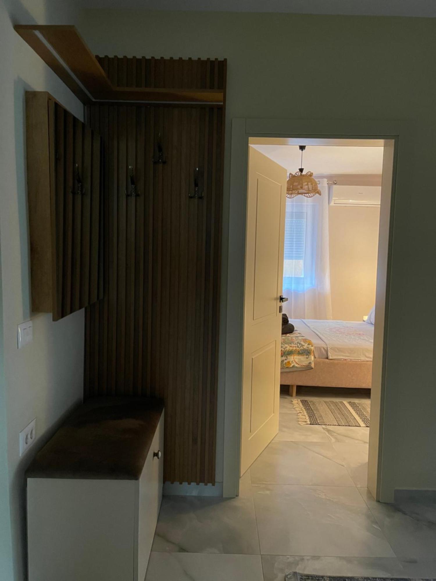 Downtown Deluxe Apartment Shkodër Екстериор снимка